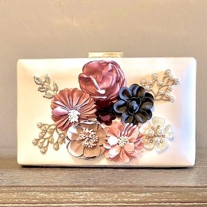 NEW
 Floral Clutch Box Embellished Handbag